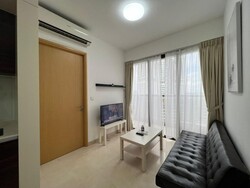 Commonwealth Towers (D3), Condominium #568396511